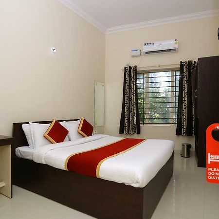 Oyo 9118 Saravana Inn Thiruvananthapuram Εξωτερικό φωτογραφία