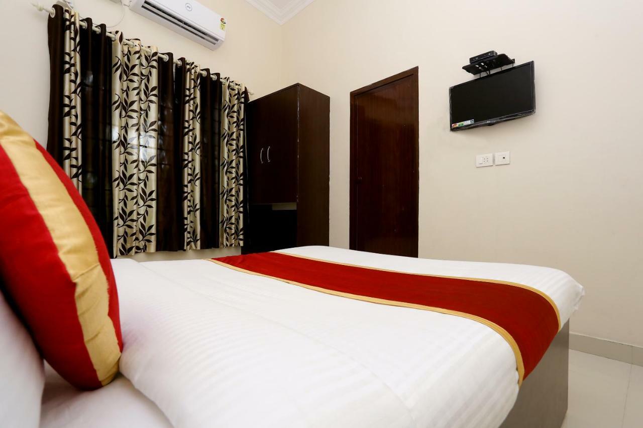 Oyo 9118 Saravana Inn Thiruvananthapuram Εξωτερικό φωτογραφία