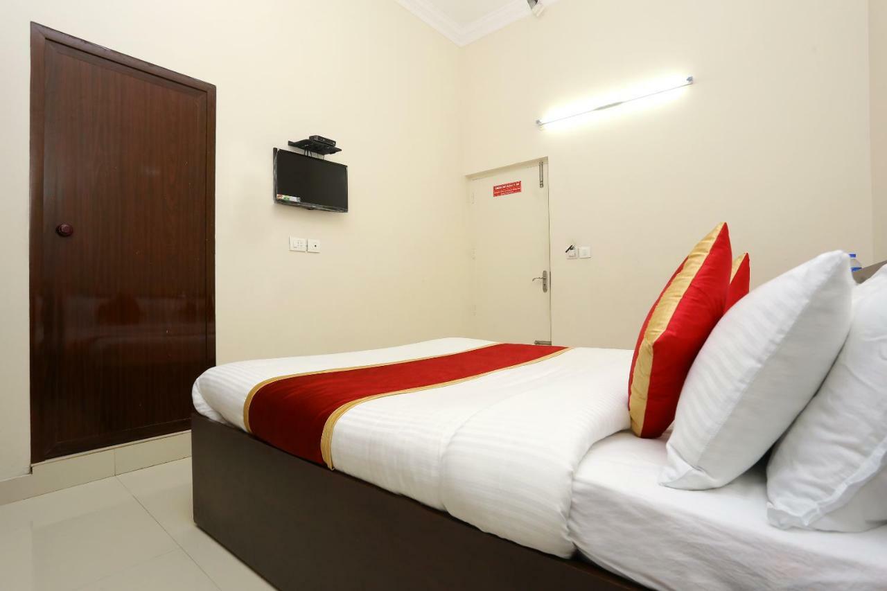 Oyo 9118 Saravana Inn Thiruvananthapuram Εξωτερικό φωτογραφία